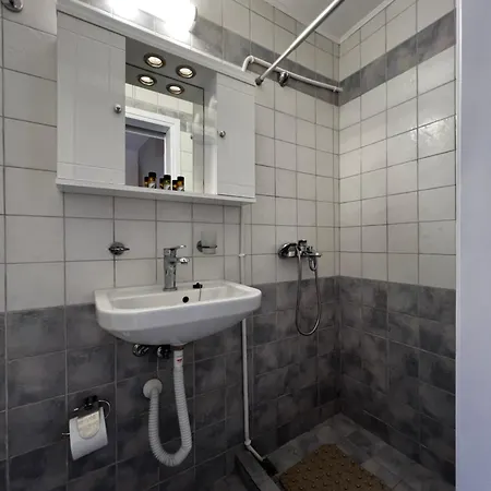 Thalassa Apartment